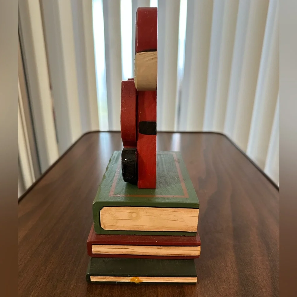 VTG🎅Santa Claus Holiday Decoration Sitting on Top of 📚Books - Picture 4 of 9